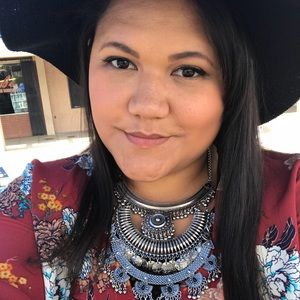 Meet your Posher, Ki